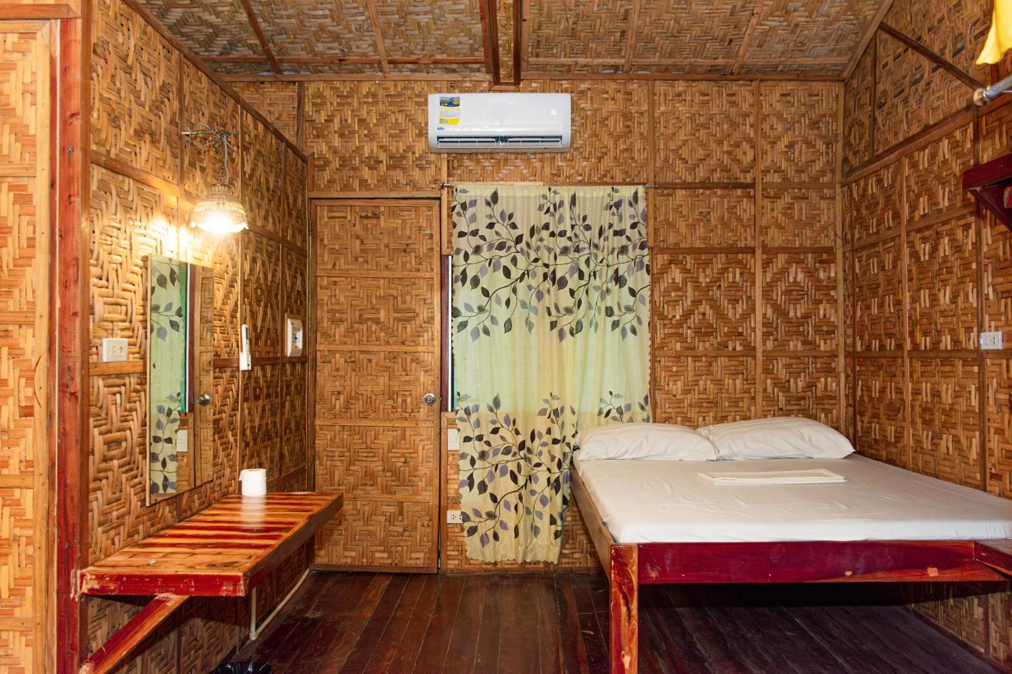 Panglao Chocolate Hills Hostel Esterno foto